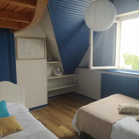 Maison De - Vue Avec Piscine * カランテック